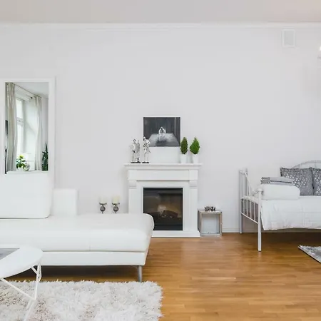 Spacious, Luxury Szpitalna Apartment, Next To The Main Market By Homeclick *