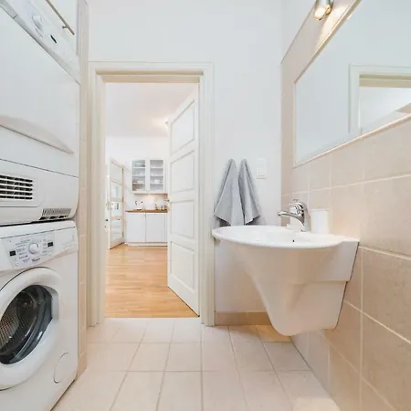 Spacious, Luxury Szpitalna Apartment, Next To The Main Market By Homeclick
