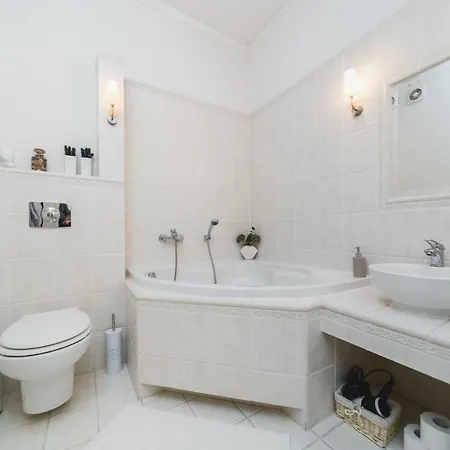 Spacious, Luxury Szpitalna Apartment, Next To The Main Market By Homeclick Krakkó